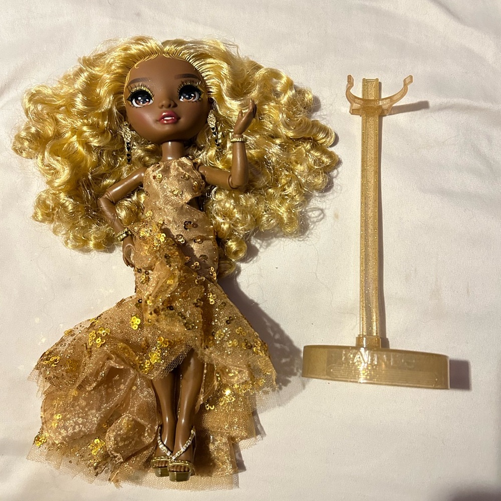 Rainbow High Doll